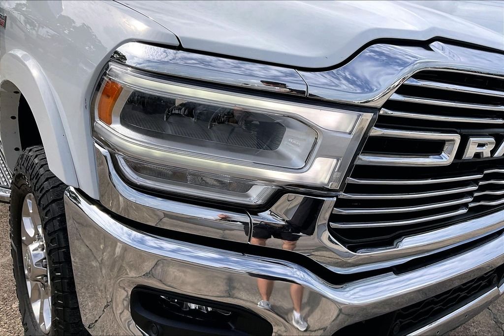 Used 2022 White Ram Laramie image 29