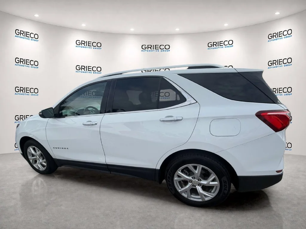 Used 2018 SUMMIT WHITE Chevrolet Premier image 6