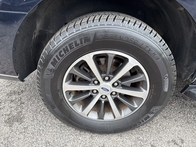 Used 2021 Blue Ford XLT image 11