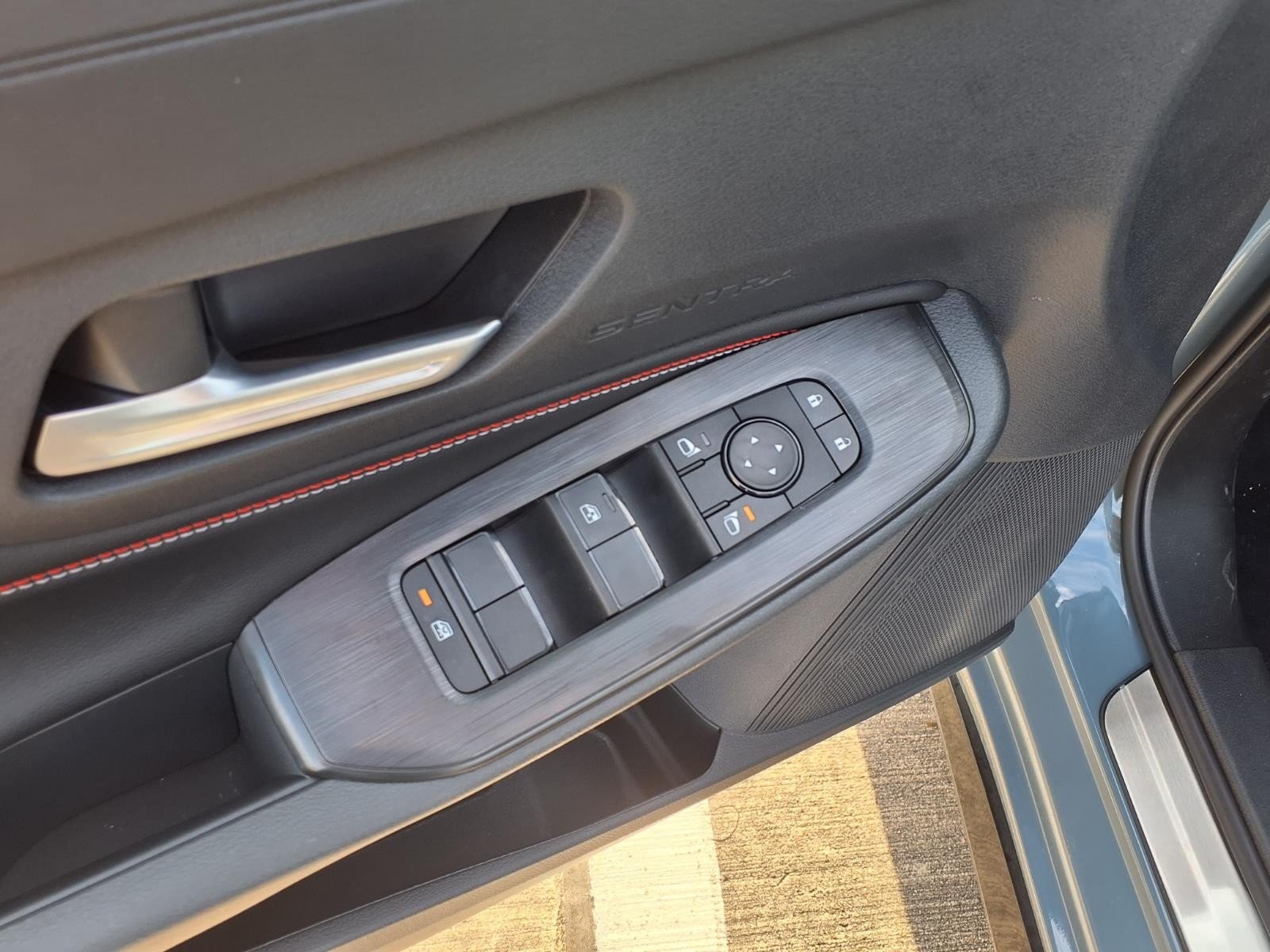 2026 Nissan Sentra photo 18 of 29