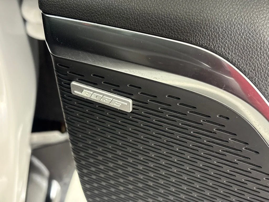 Used 2024 White GMC Elevation image 15
