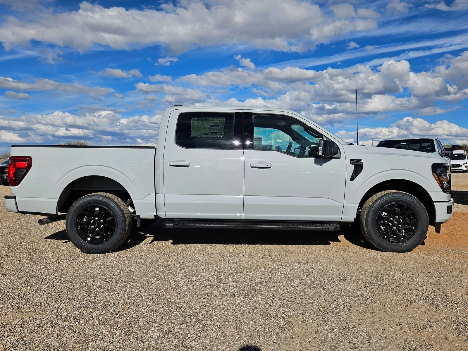 New 2026 Avalanche Ford XLT image 4