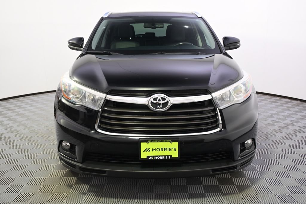 Used 2015 Attitude Black Metallic Toyota XLE V6 image 10