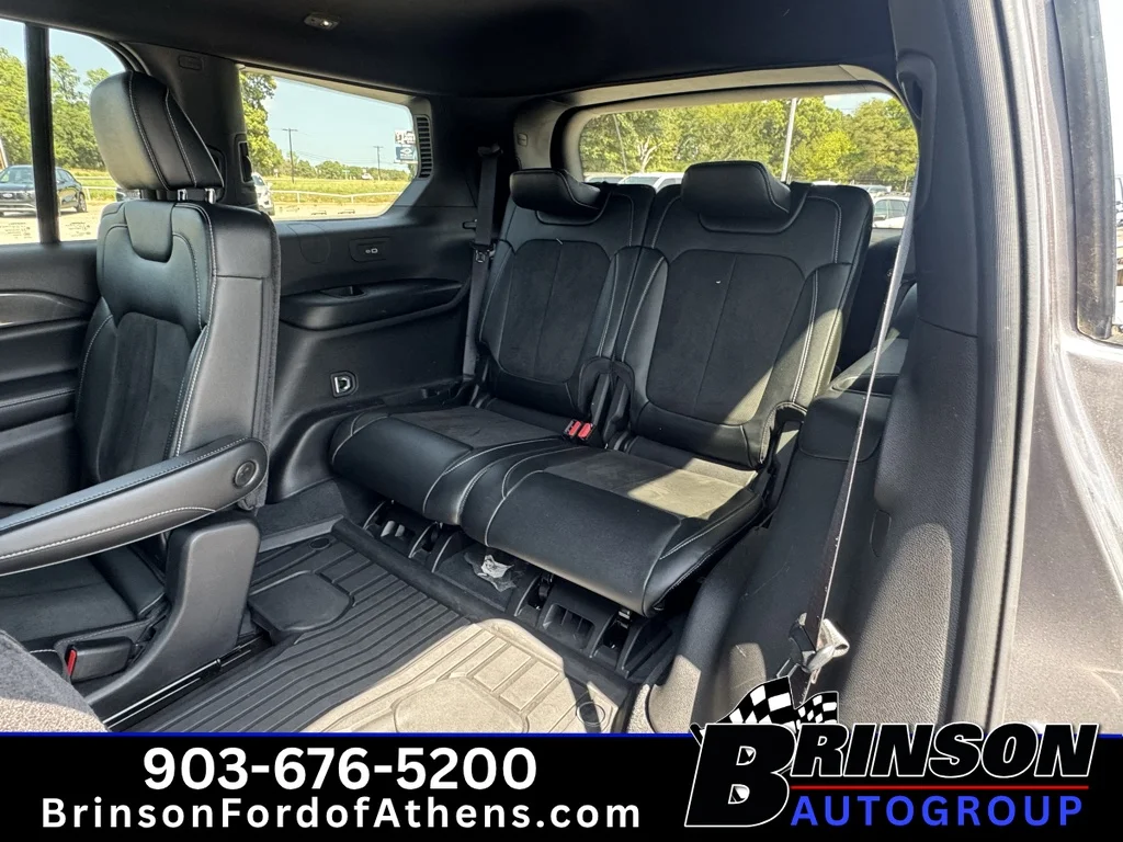 Certified Used 2023 Metallic Jeep Altitude image 15