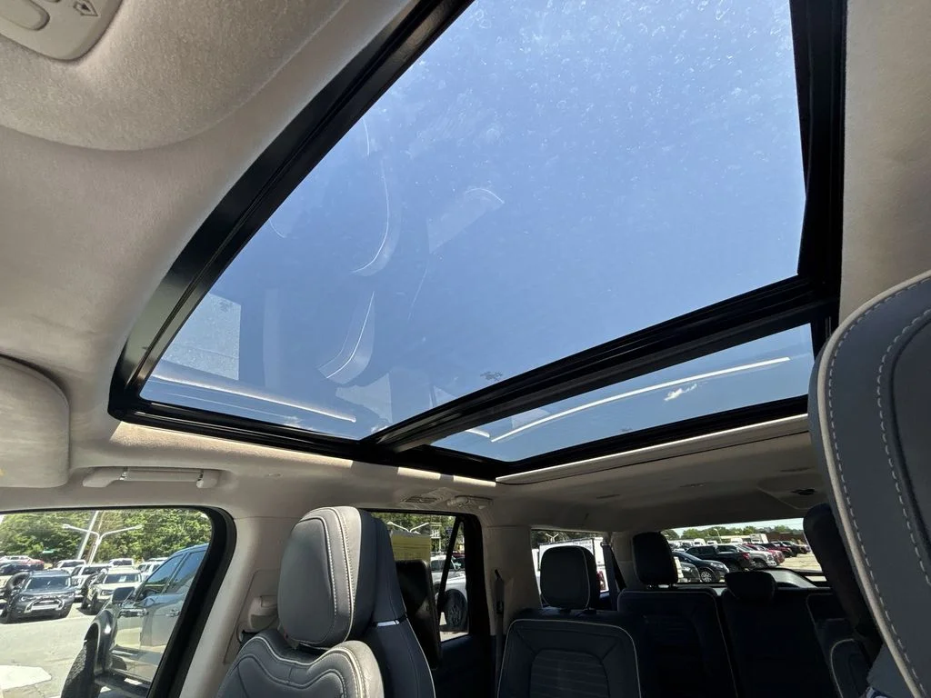 Used 2020 White Lincoln Black Label image 16
