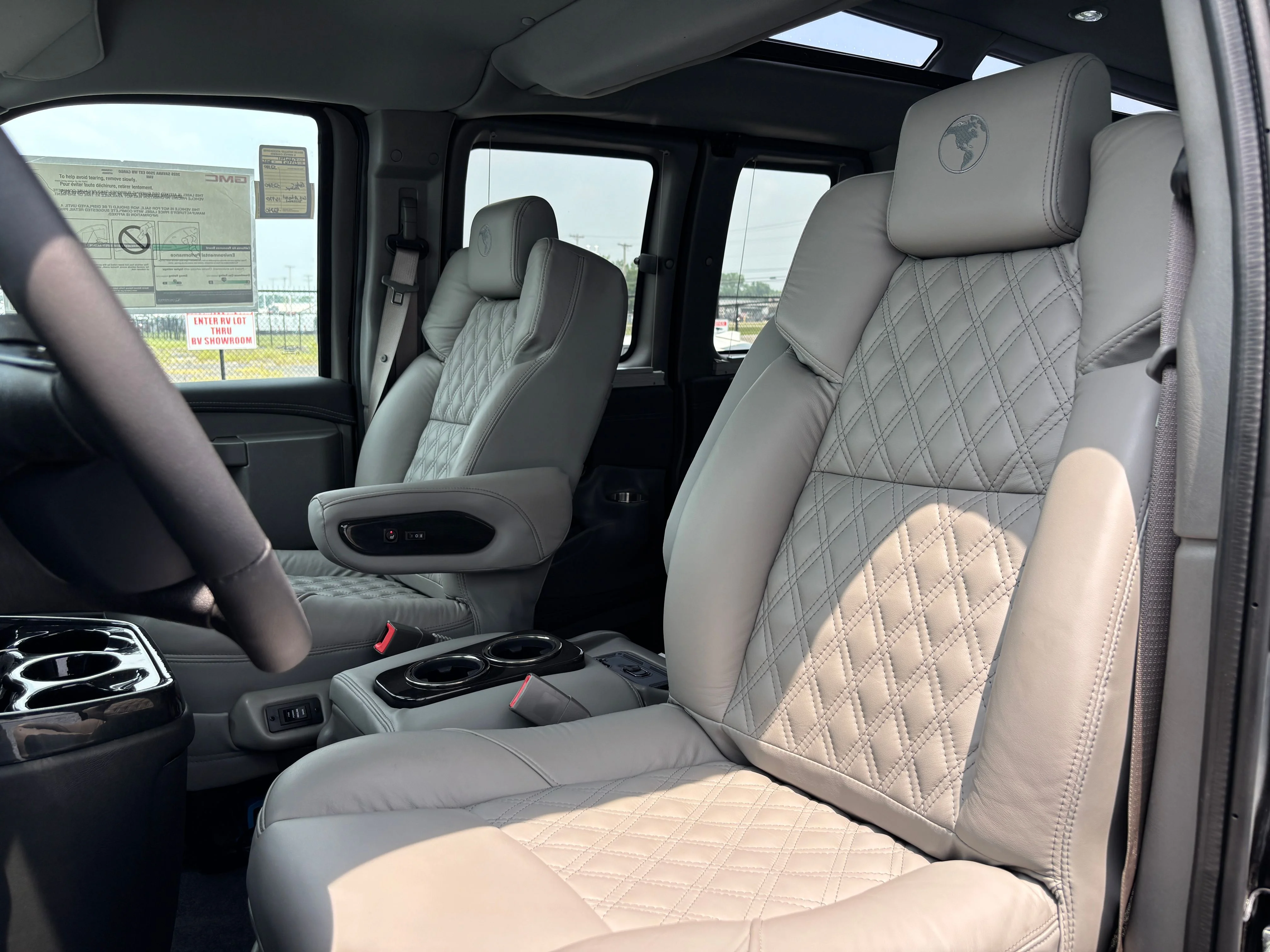 New 2026 Onyx Black GMC Explorer Limited SE image 17