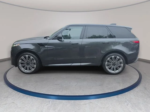 New 2026 Carpathian Grey Land Rover Dynamic SE image 8