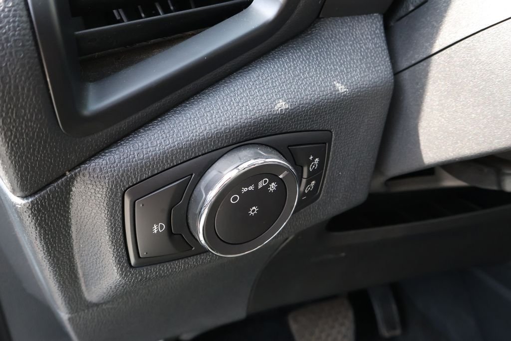 Used 2022 Silver Ford SES image 18