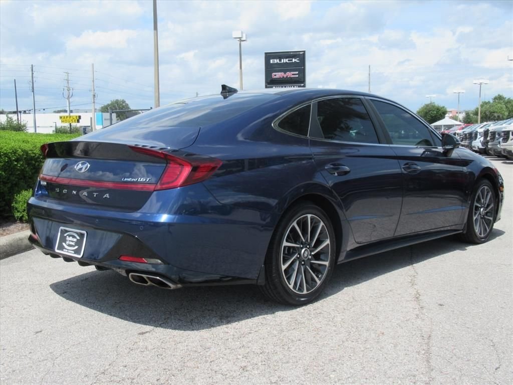 Used 2021 Blue Hyundai Limited image 7