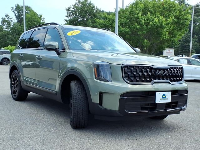 Used 2025 Jungle Green Kia EX X-Line image 6
