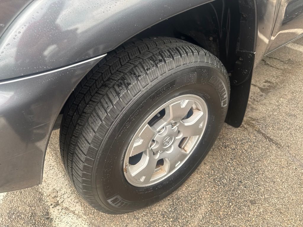 Used 2015 Gray Toyota Base image 3