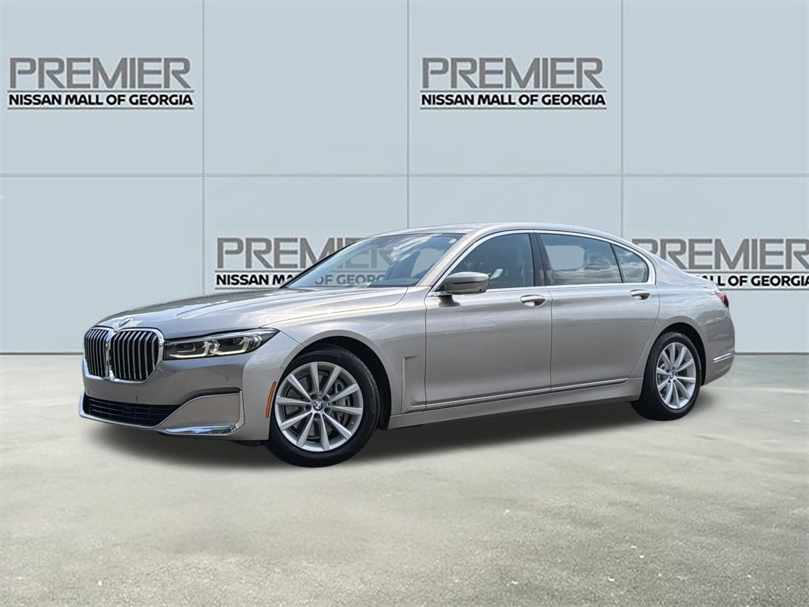 2022 BMW 7 Series 740i's photo