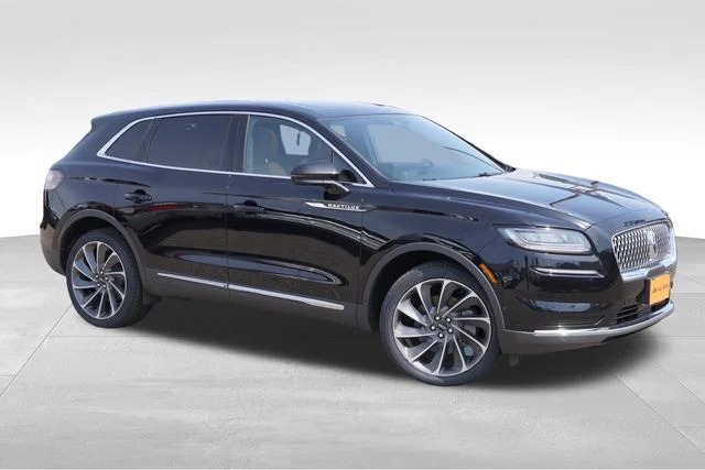 Used 2022 Black Lincoln Reserve image 2