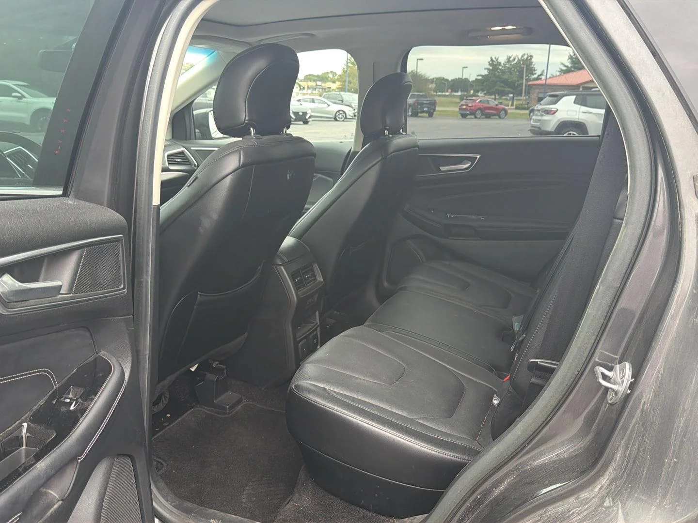 Used 2015 Magnetic Metallic FORD Titanium image 10