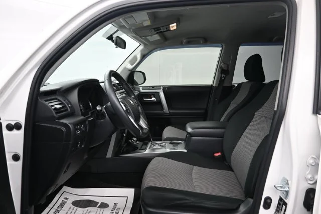 Used 2019 Super White Toyota SR5 image 10