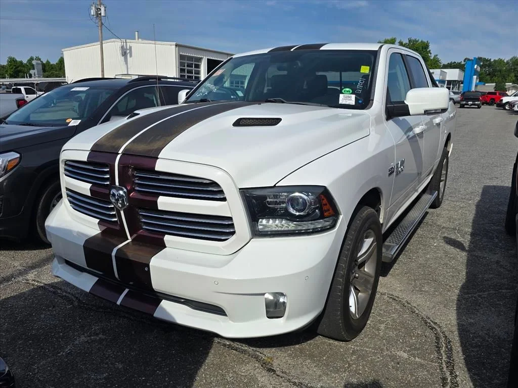 Used 2017 White Ram Sport image 2