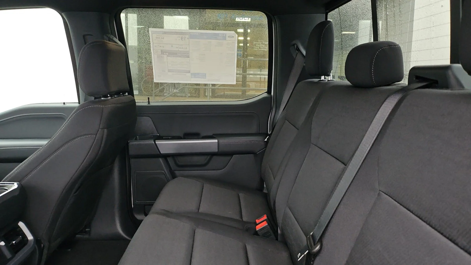 New 2026 Oxford White Ford XLT 4WD image 9