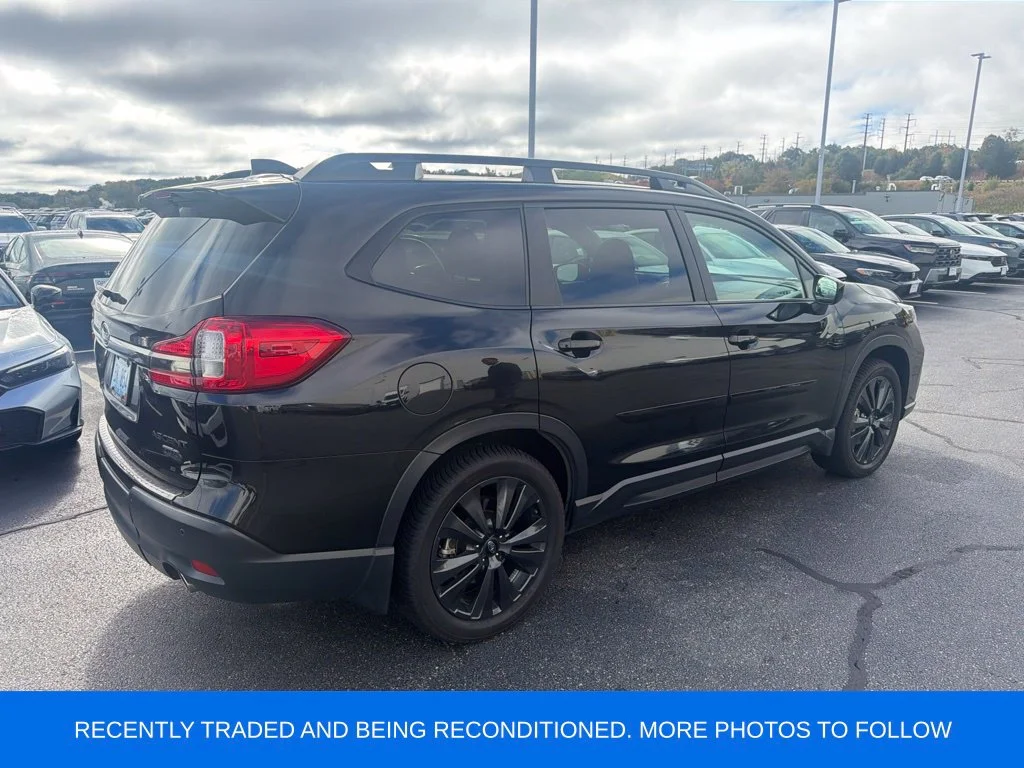 Used 2022 Crystal Black Silica Subaru Onyx Edition image 2