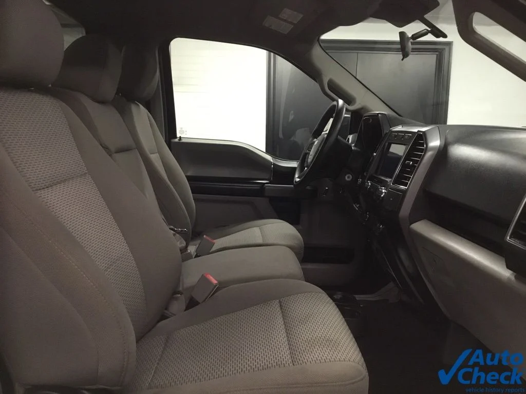 Used 2019 Blue Ford XLT image 29