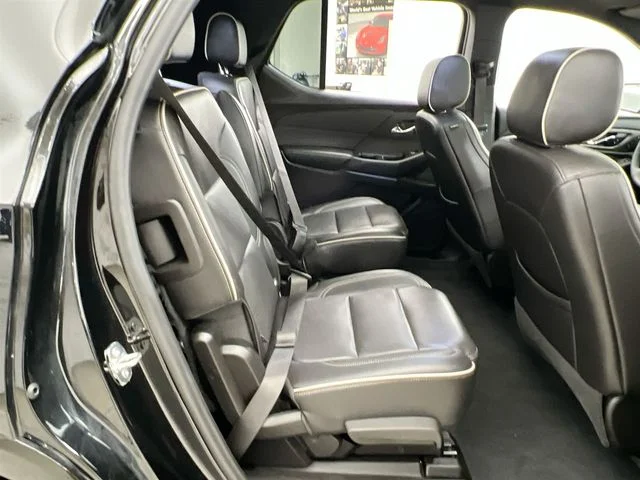 2022 Chevrolet Traverse Premier - Photo 17