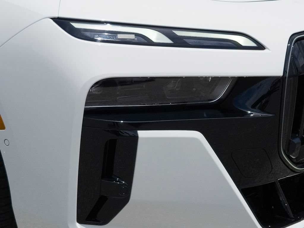 New 2026 Alpine White BMW 740i image 5
