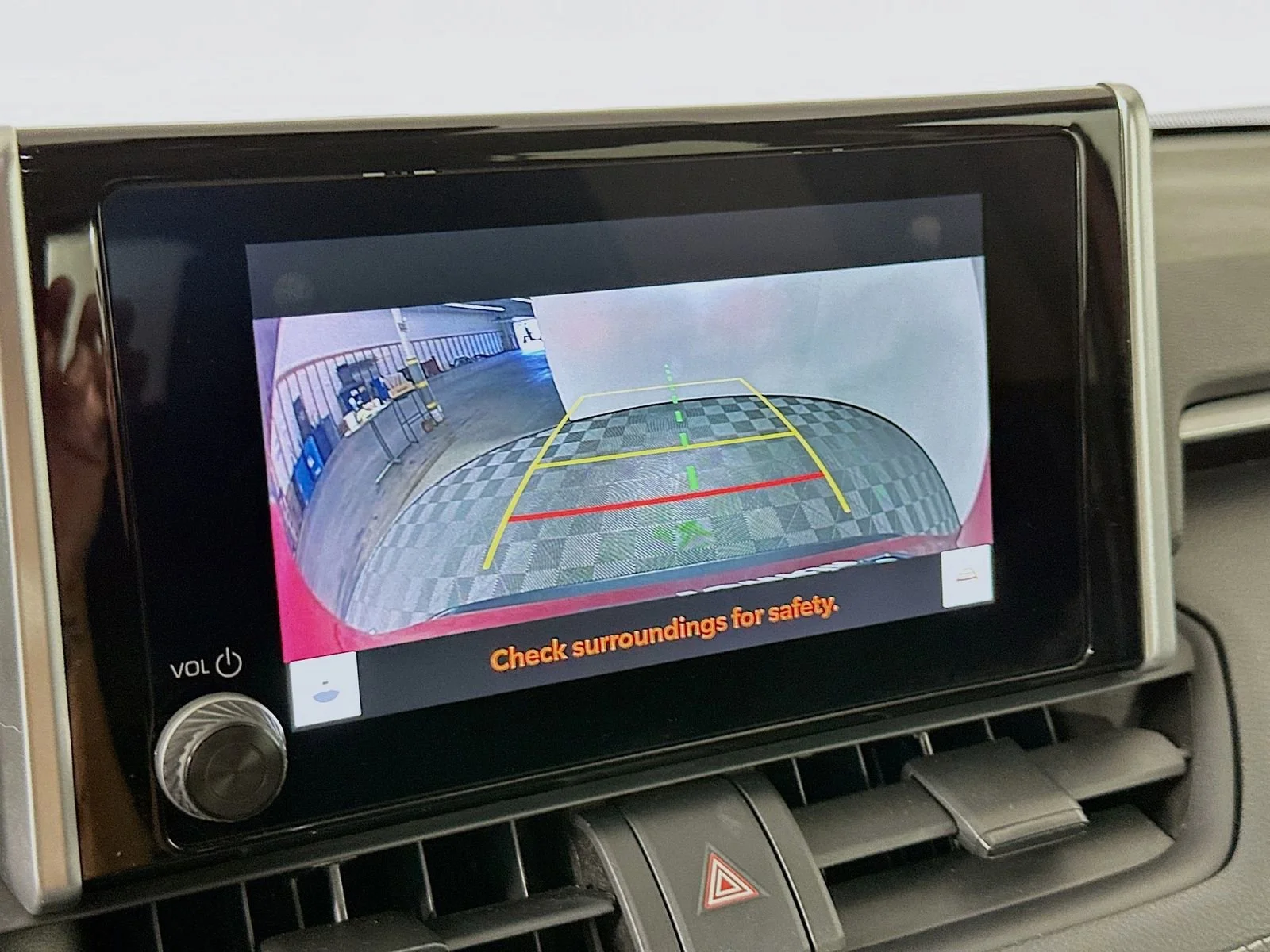 2023 Toyota RAV4 XLE - Photo 15