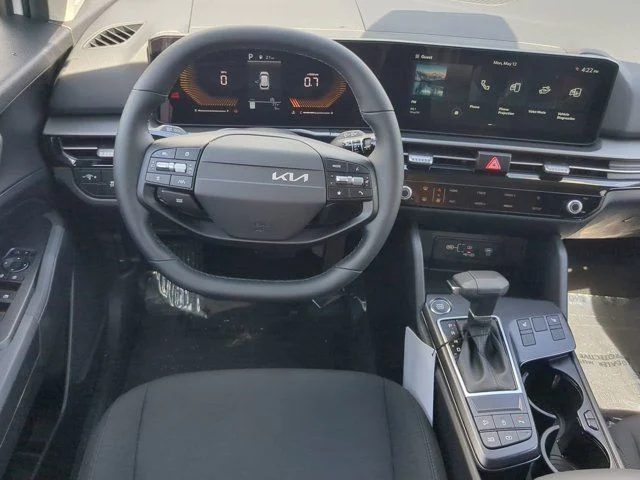 2026 Kia Sportage LX - Photo 16