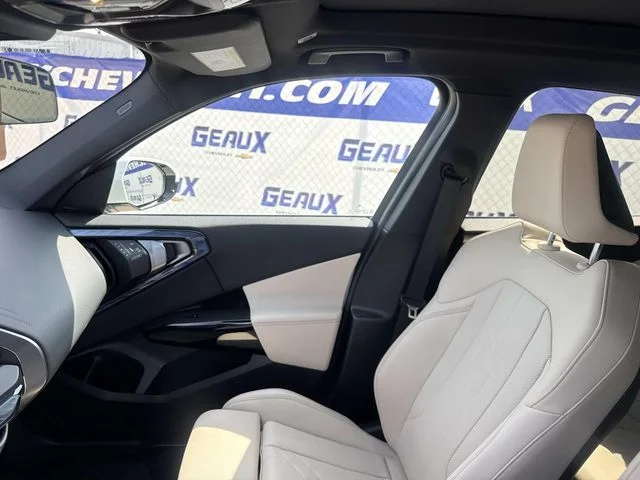 Used 2026 White BMW 30 xDrive image 27