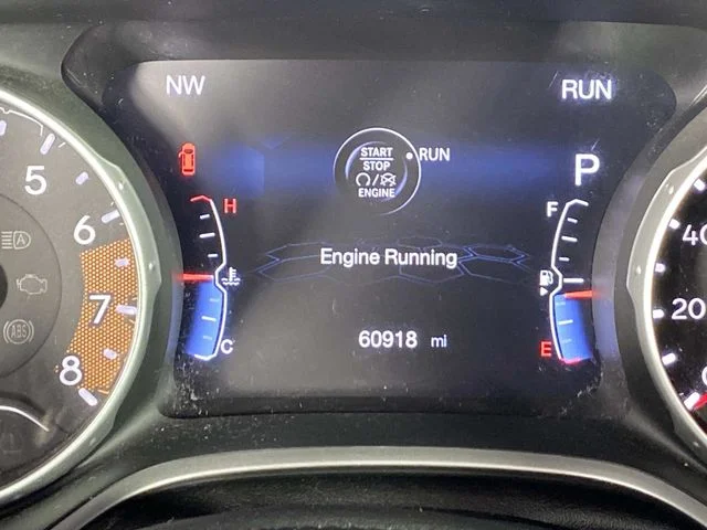 Used 2018 Black Jeep Latitude image 19