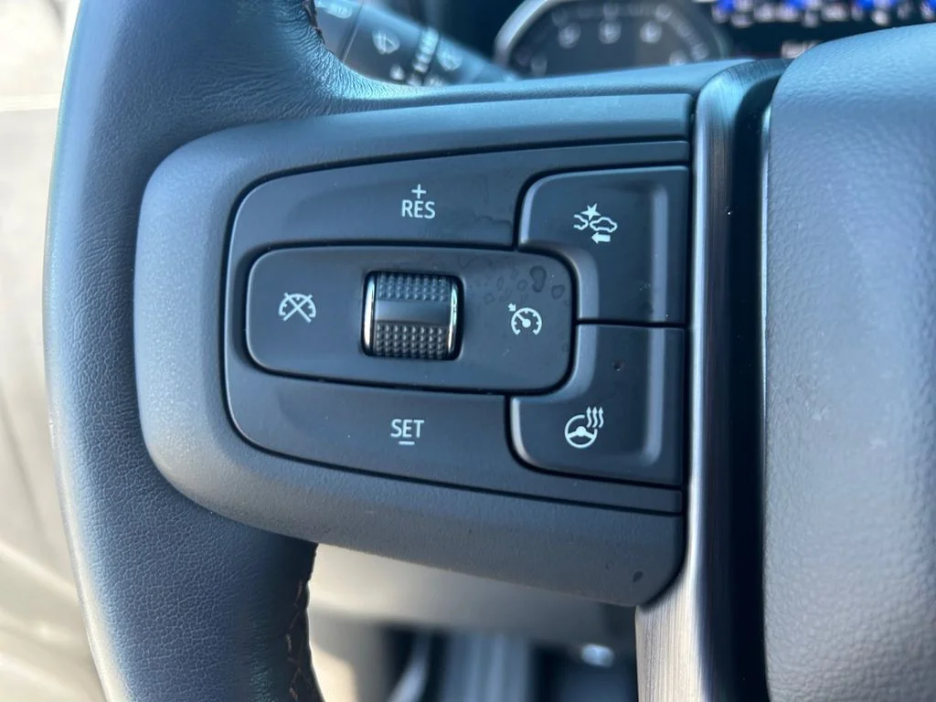 Used 2021 Gray GMC AT4 image 18