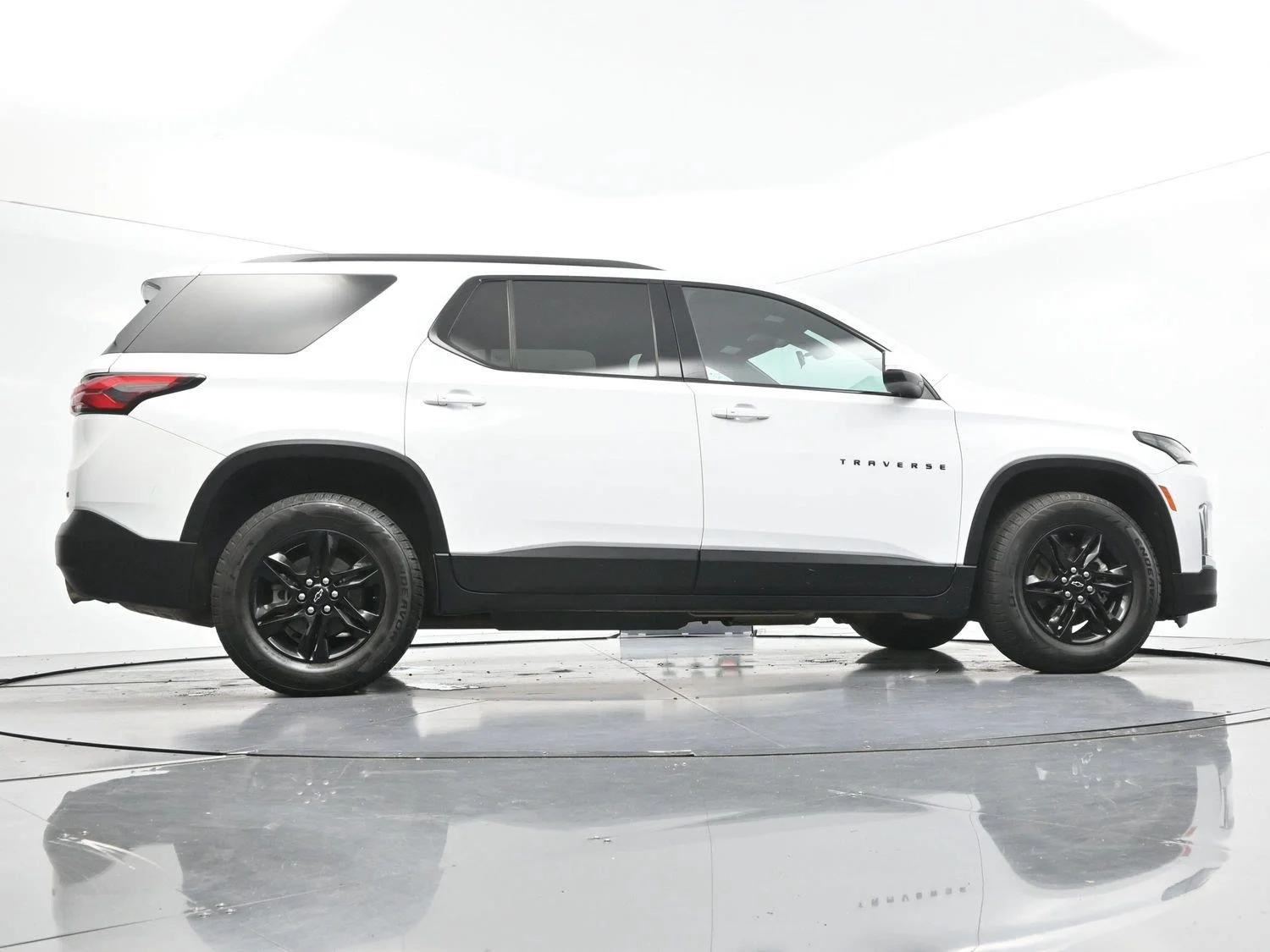 Used 2022 Summit White Chevrolet LT Cloth image 50