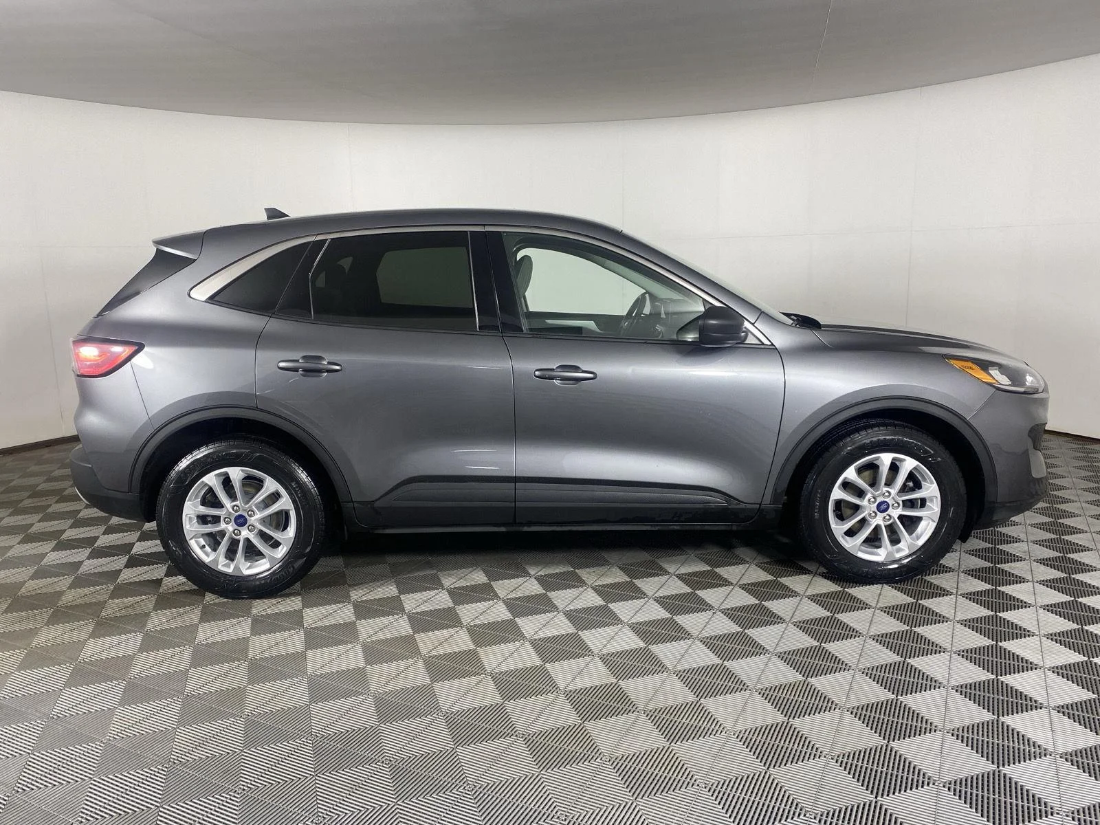 Used 2022 Carbonized Gray Ford SE image 11