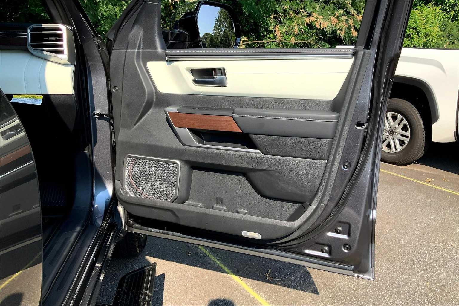 Used 2025 Magnetic Gray Metallic Toyota Capstone Hybrid image 22