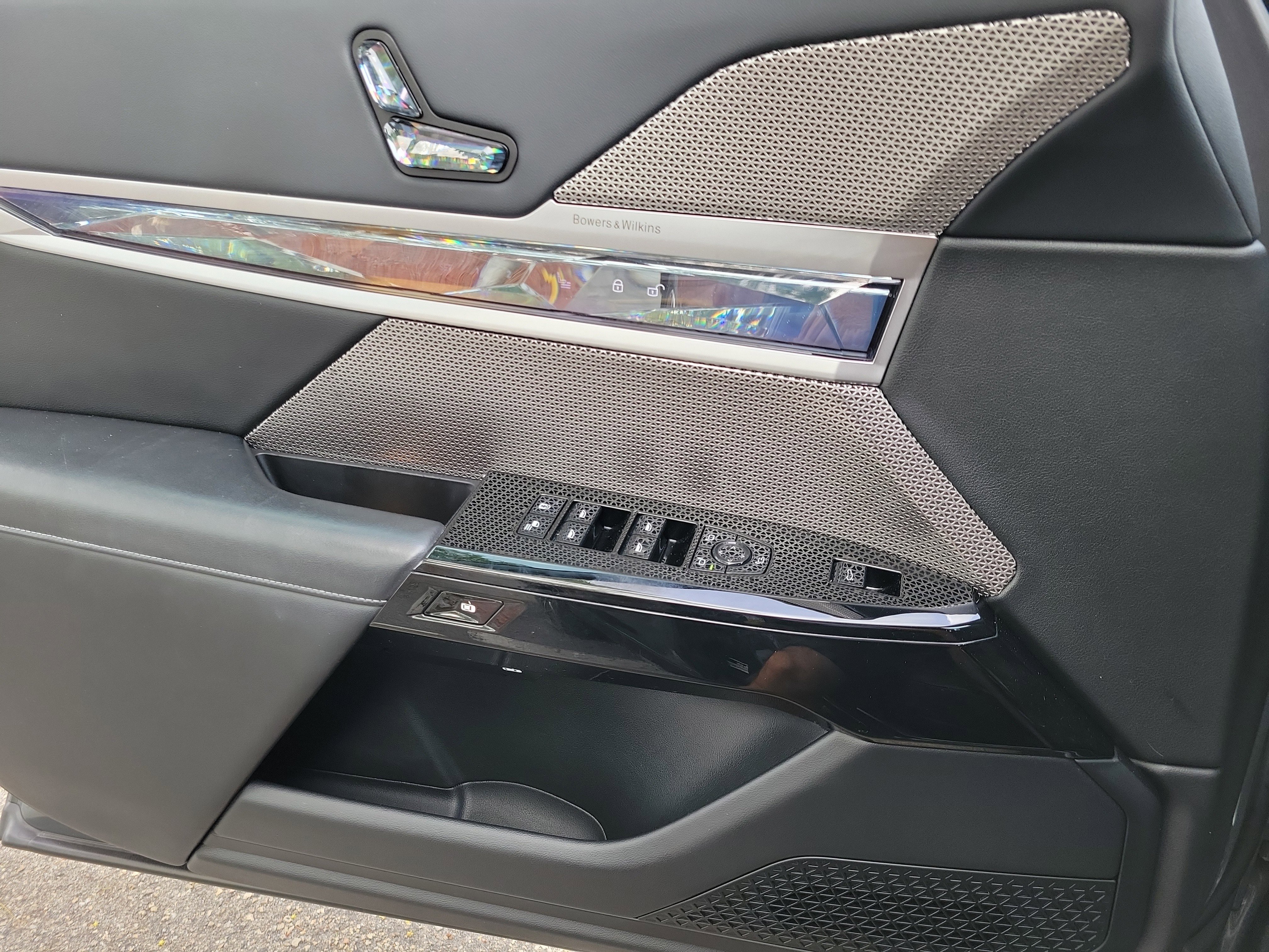 Used 2023 Dravit Grey Metallic BMW 760i xDrive image 20