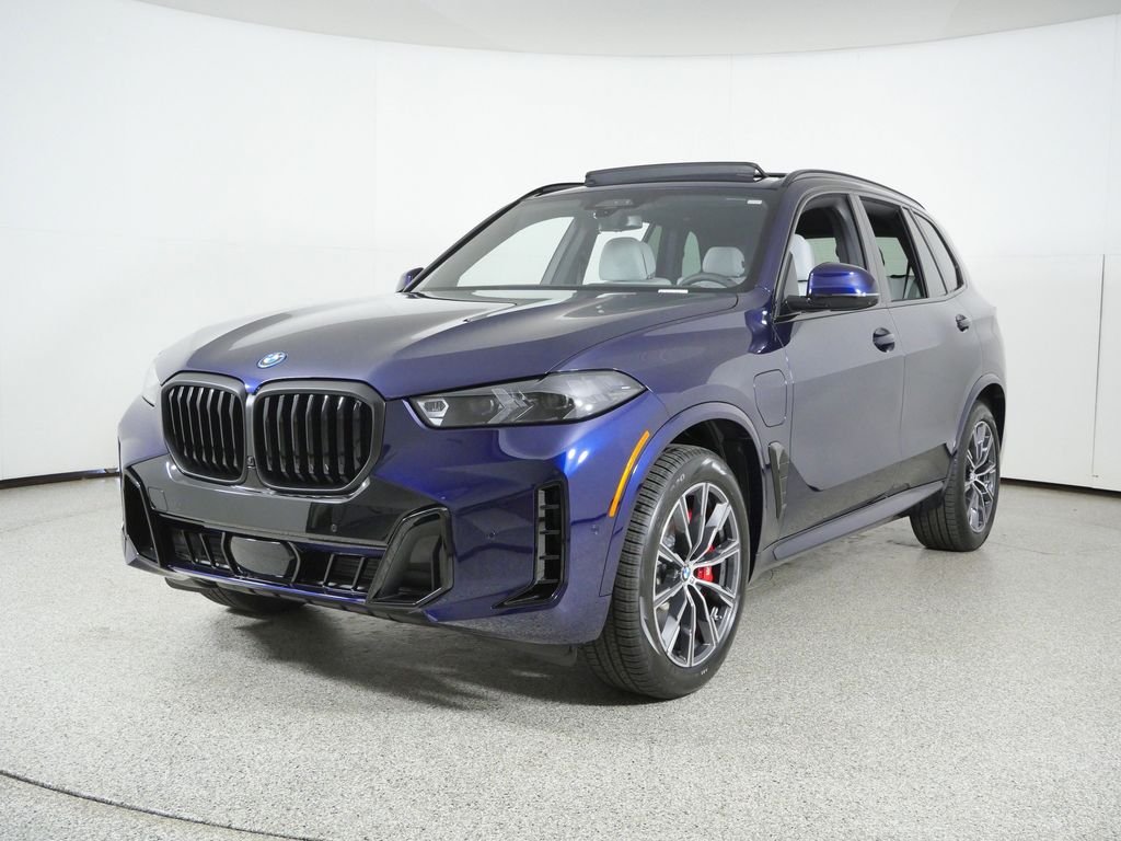 2026 BMW X5 xDrive50e's photo