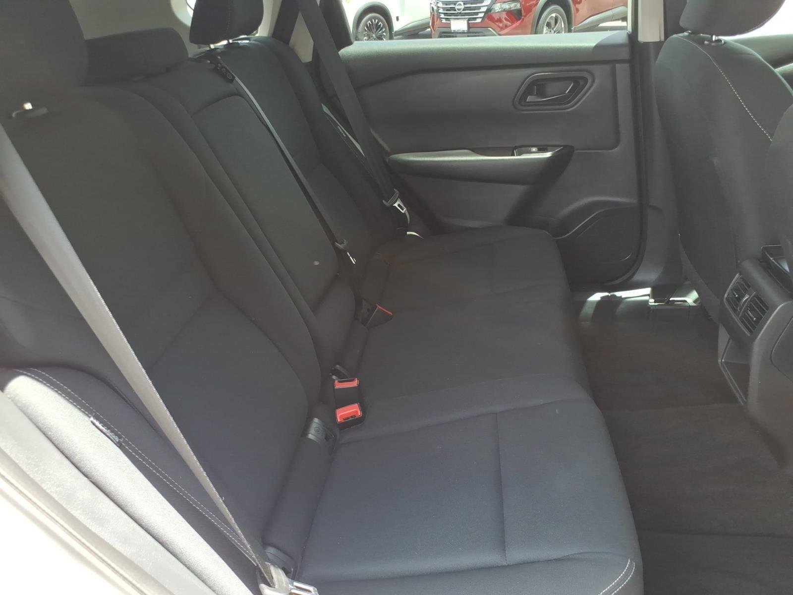 Used 2024 Glacier White Nissan S image 20