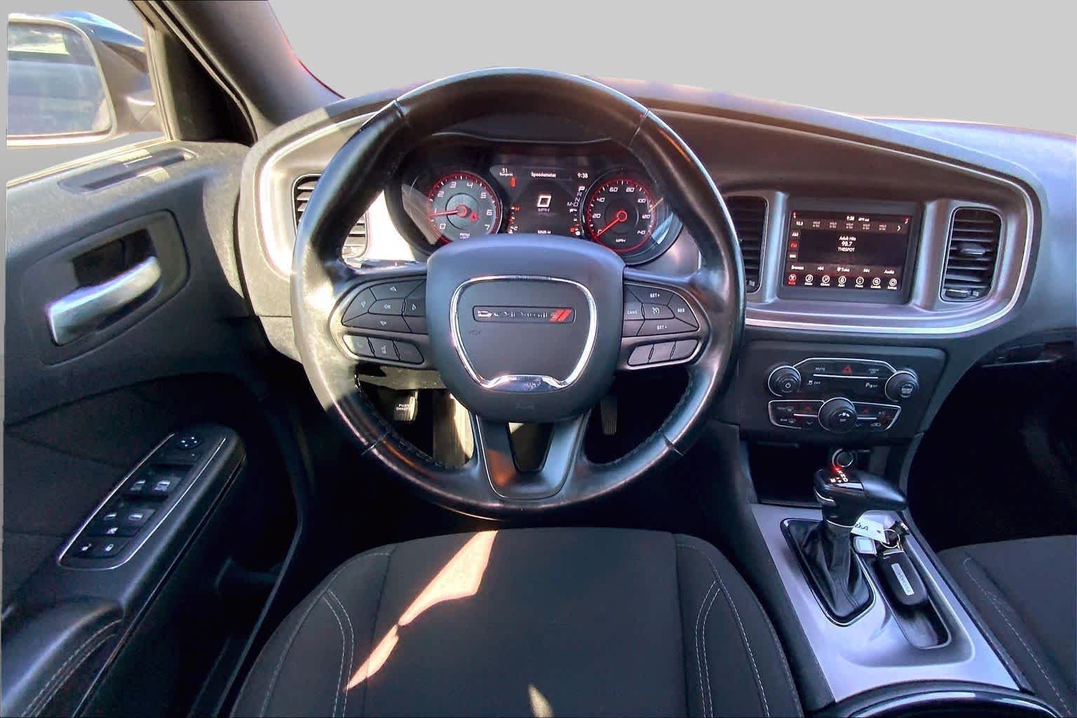Used 2022 Granite Pearlcoat Dodge SXT image 6