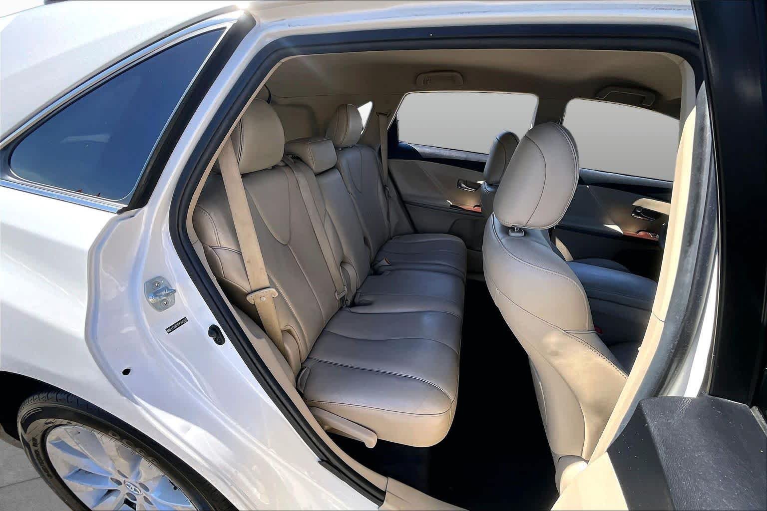Used 2015 Blizzard Pearl Toyota XLE image 19