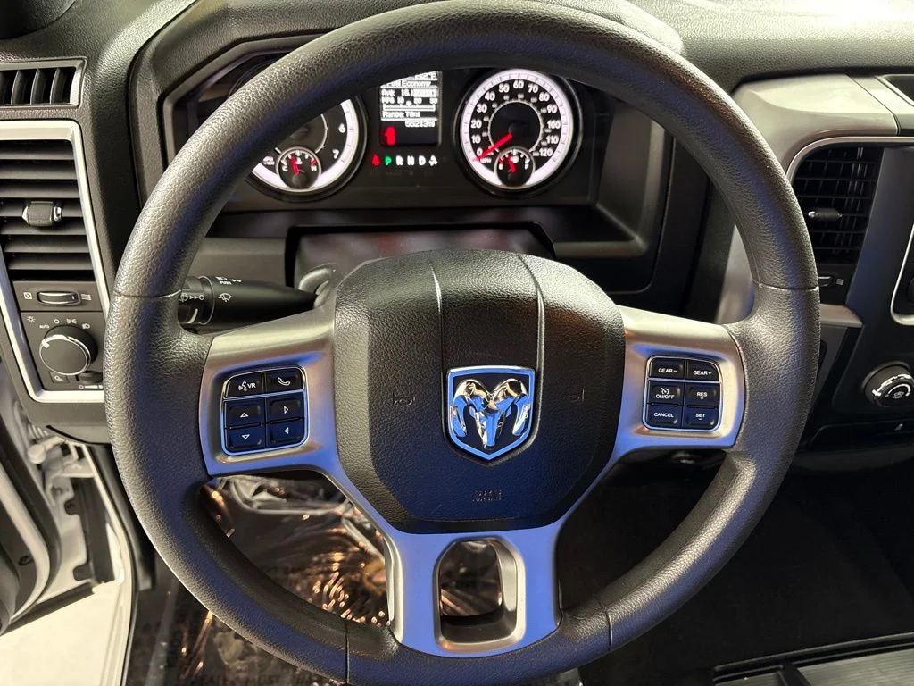 Used 2024 White Ram Warlock image 26