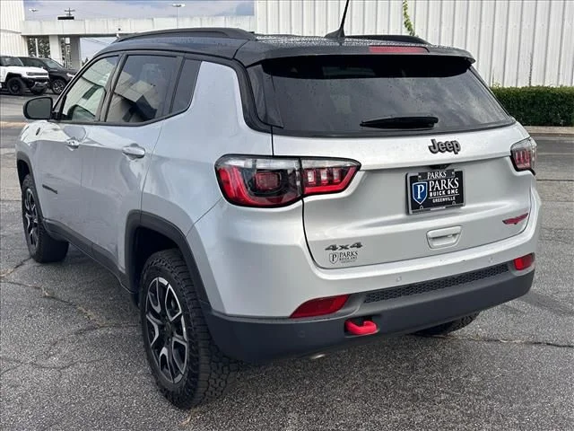 Used 2025 Silver Jeep Trailhawk image 8