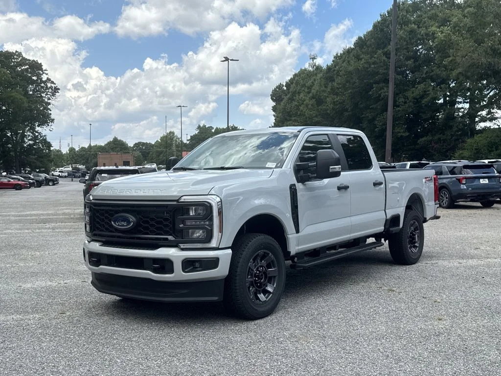 New 2026 Avalanche Ford XL image 3