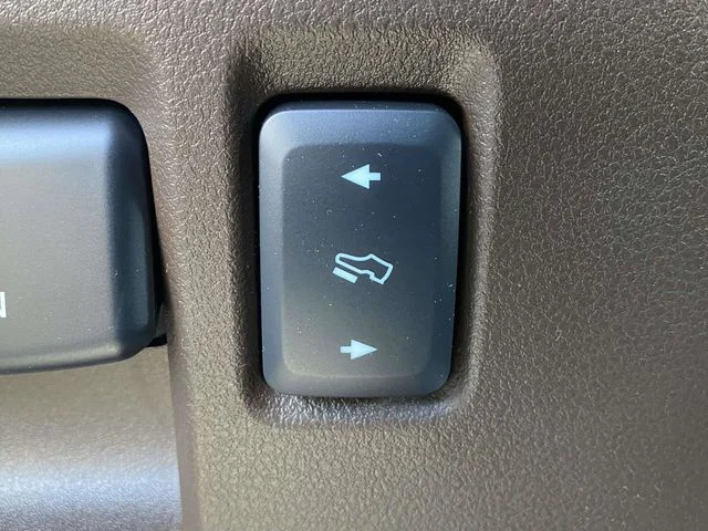 New 2026 Star White Metallic Tri-Coat Ford King Ranch® image 18