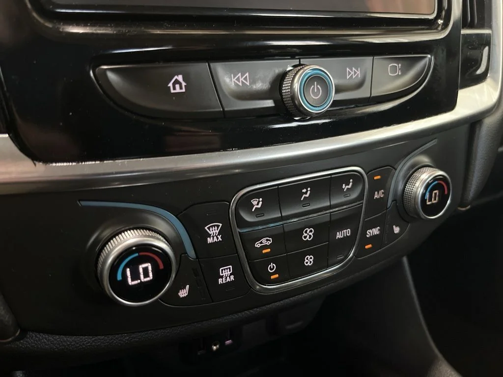 Used 2021 Gray Chevrolet LT image 14