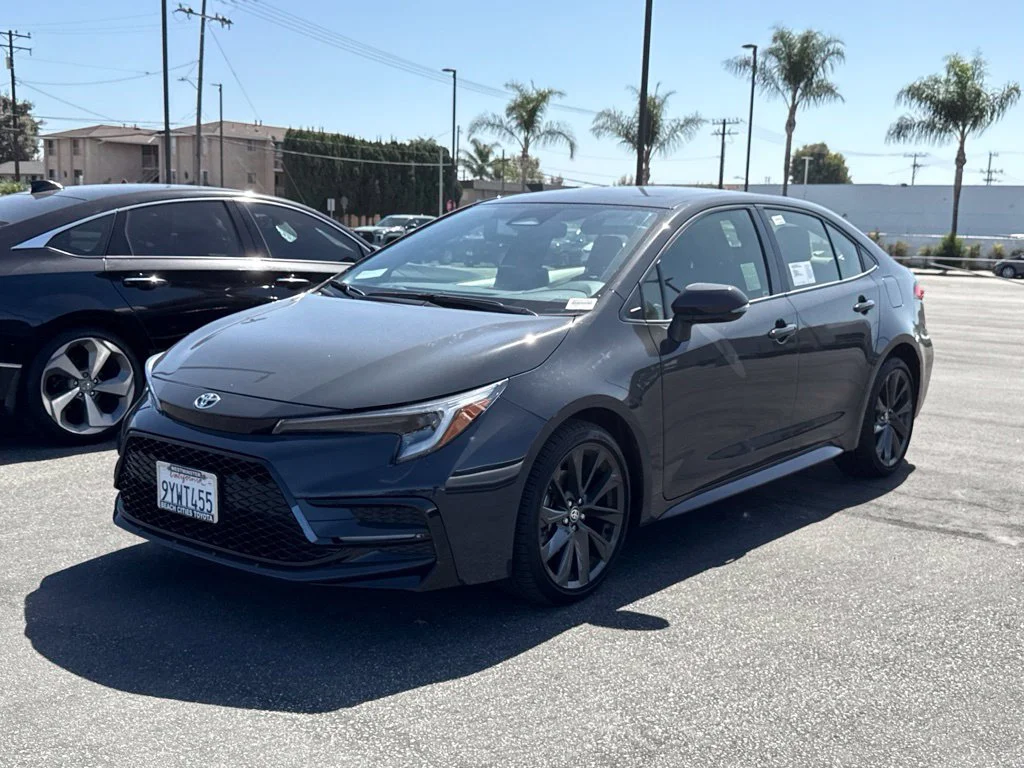 Certified Used 2026  Toyota SE image 2