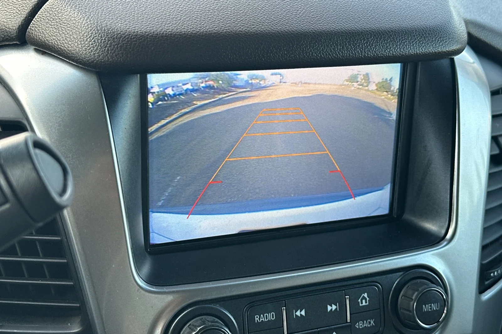 Used 2017 Iridescent Pearl Tricoat Chevrolet LT image 21