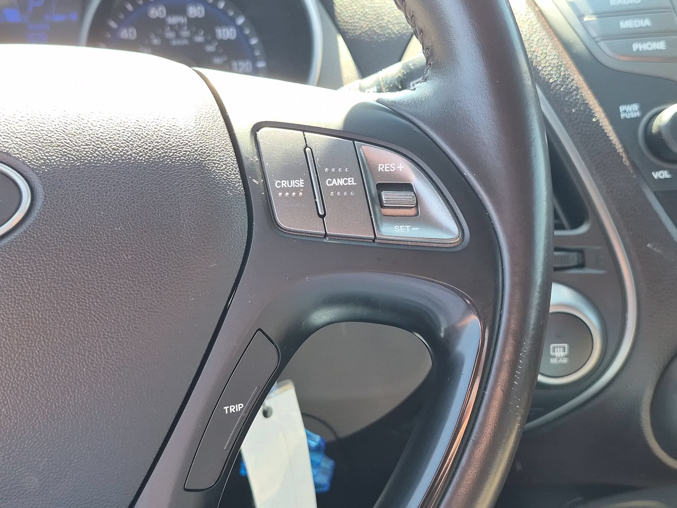 Used 2014 Laguna Blue Metallic Hyundai SE image 18