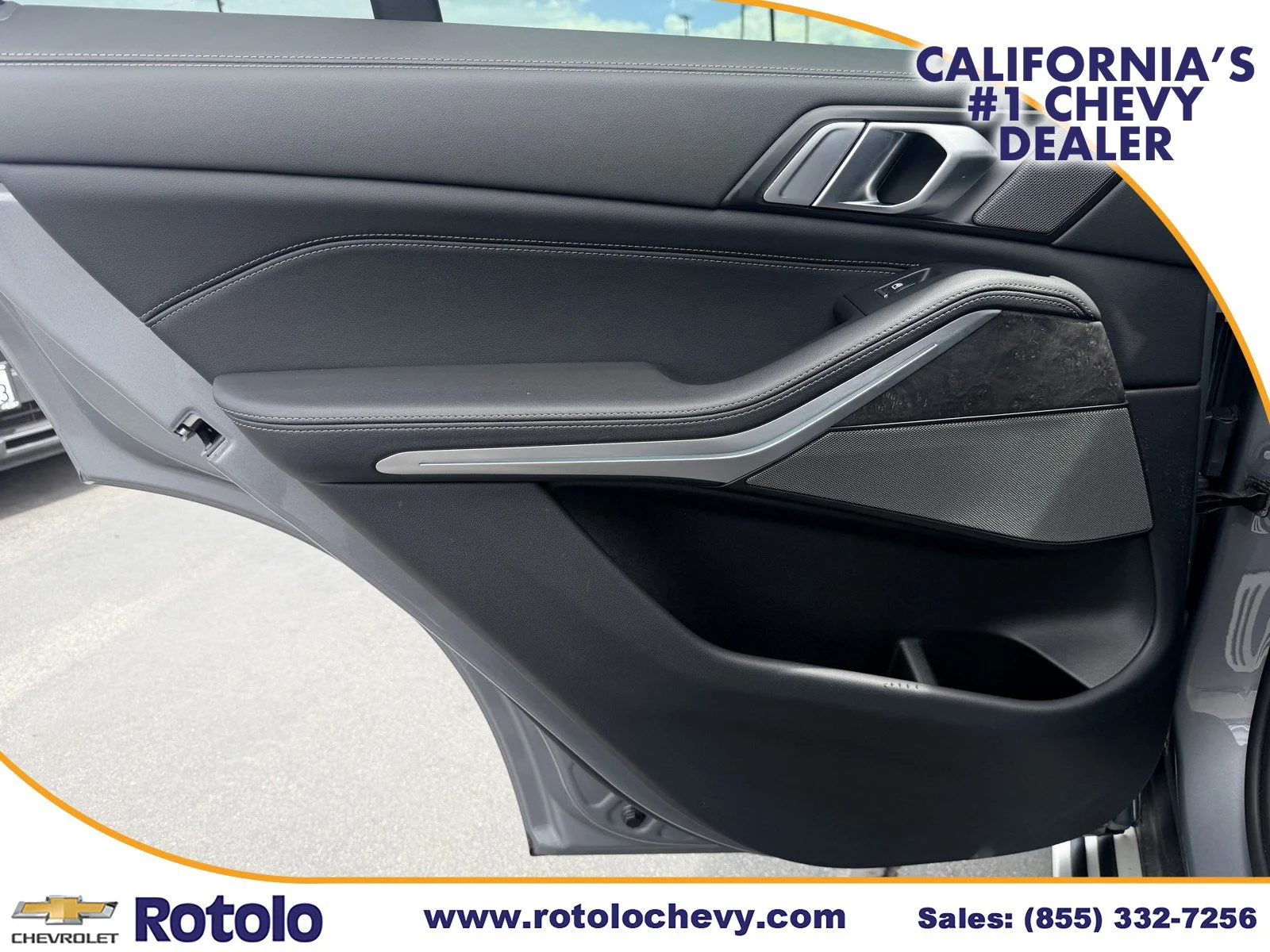 Used 2025 Gray BMW xDrive50e image 16