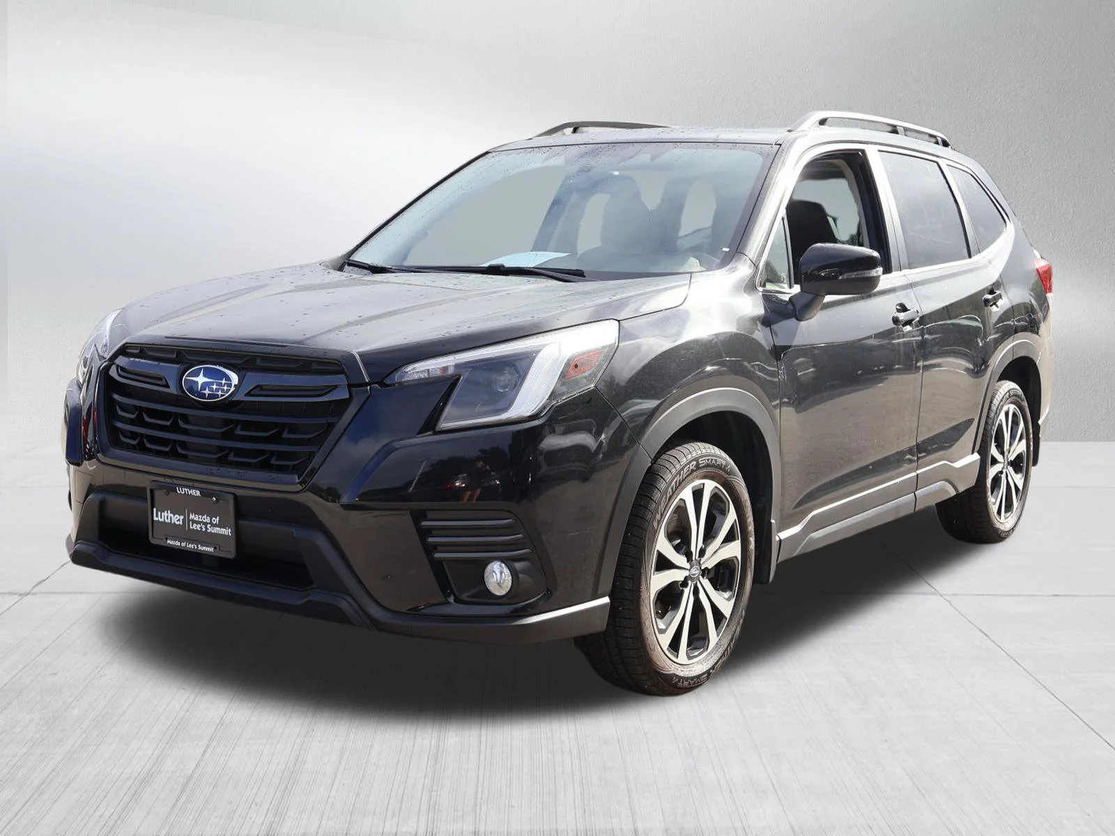 Used 2023 Crystal Black Silica Subaru Limited image 3