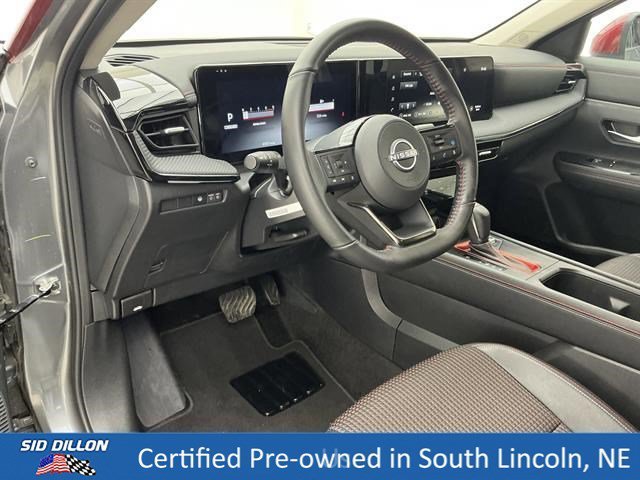 Used 2025 Gun Metallic/Scarlet Ember Tintcoat Nissan SR image 16