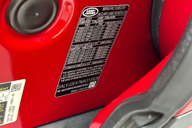 Used 2021 Red Land Rover S image 29